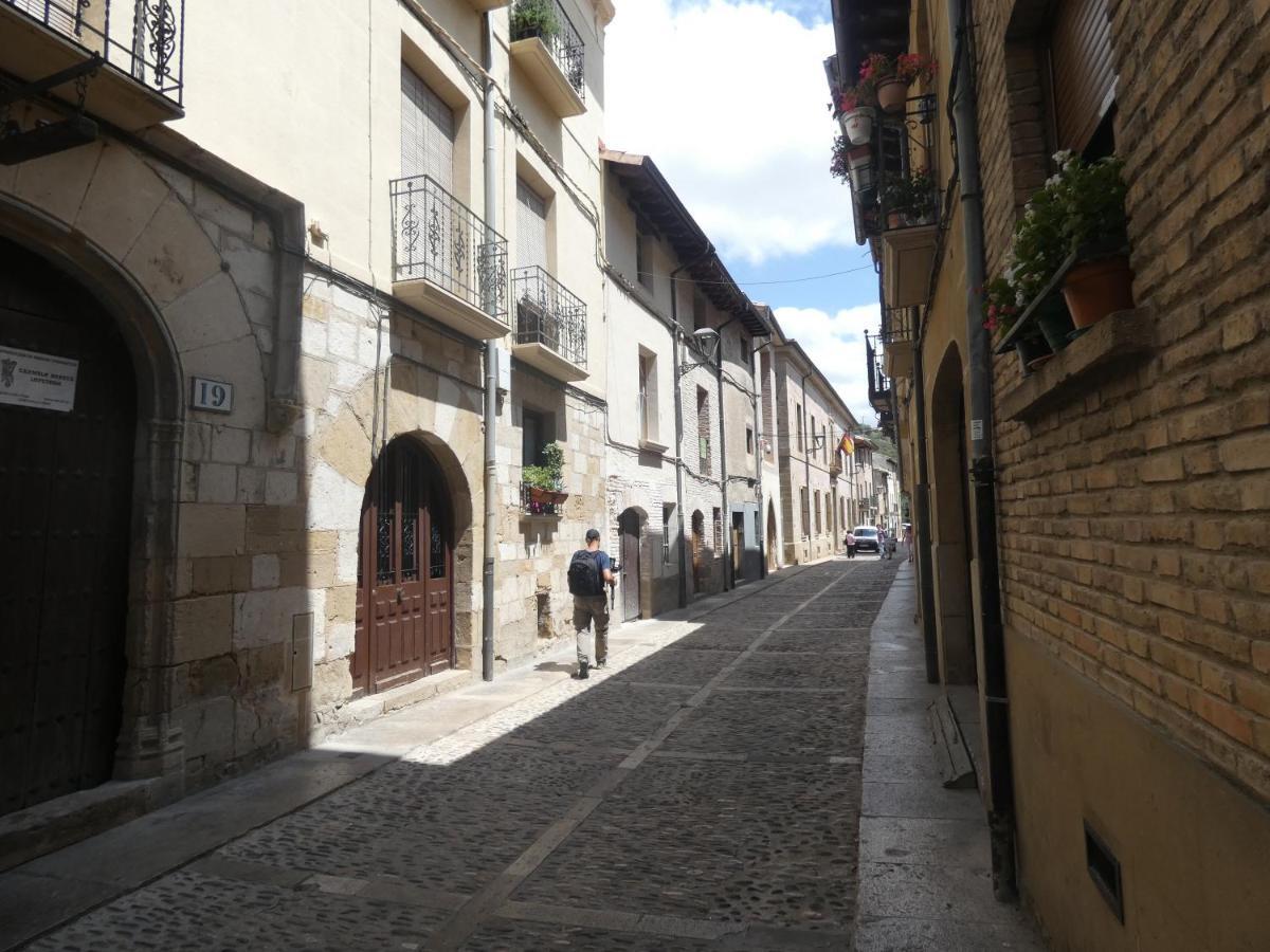 Apartamento Medieval En El Camino De Santiago エステーリャ エクステリア 写真